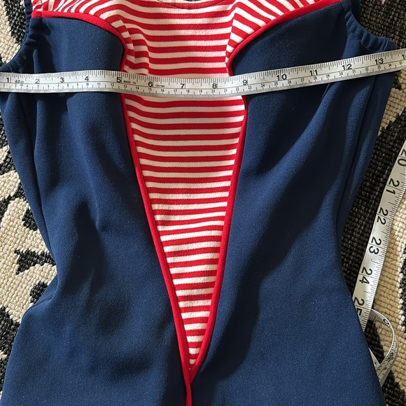 VTG 1960’s One Piece Knit Swimsuit Navy Red Sz 6/8 M Built in Bra Scoop Back - Picture 5 of 8